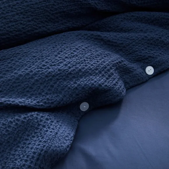 Quince Organic Indigo Honeycomb Duvet Cover - Picture 3 of 4